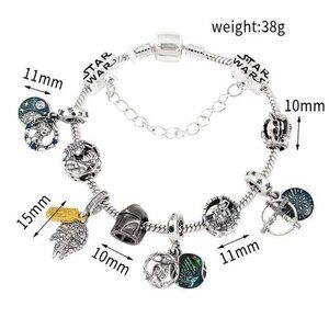 NEW Disney Star Wars Bracelet with 9 Charms & Pendant, Women’s Gift Jewelry